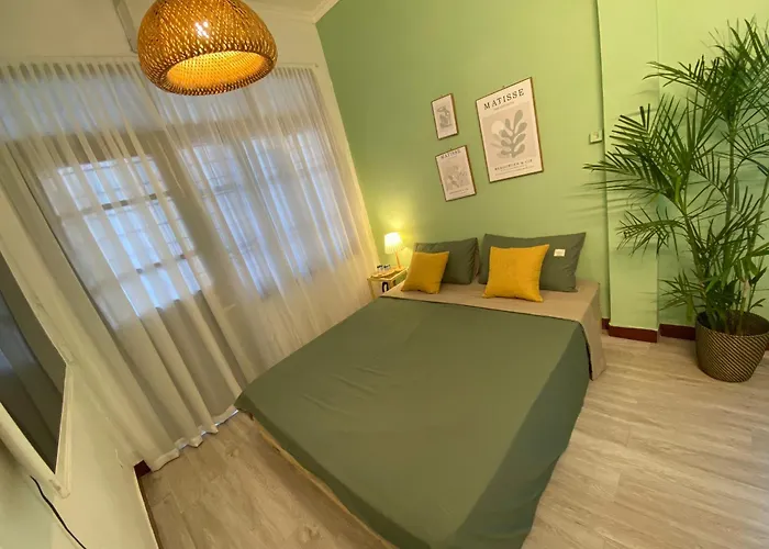 MICHI Lý Nam Đế 100m đến phố Đường Tàu